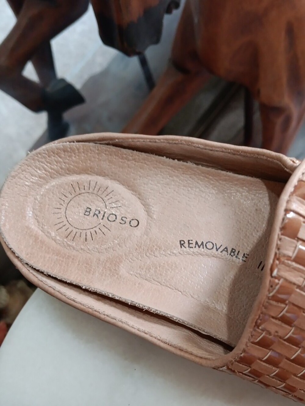 Brioso Fern Woven Leather Mules Camel Brown Slides Flat Loafers Size 7M Brazil - Picture 2 of 10